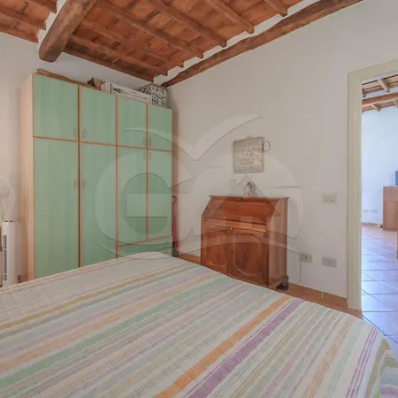 Casa Vittoria Sul Lungomare - Goelba Apartment *